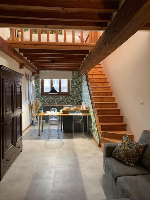 Loft Moderno Ubicato Nel Centro Storico Di Lucca Apartment Exterior foto